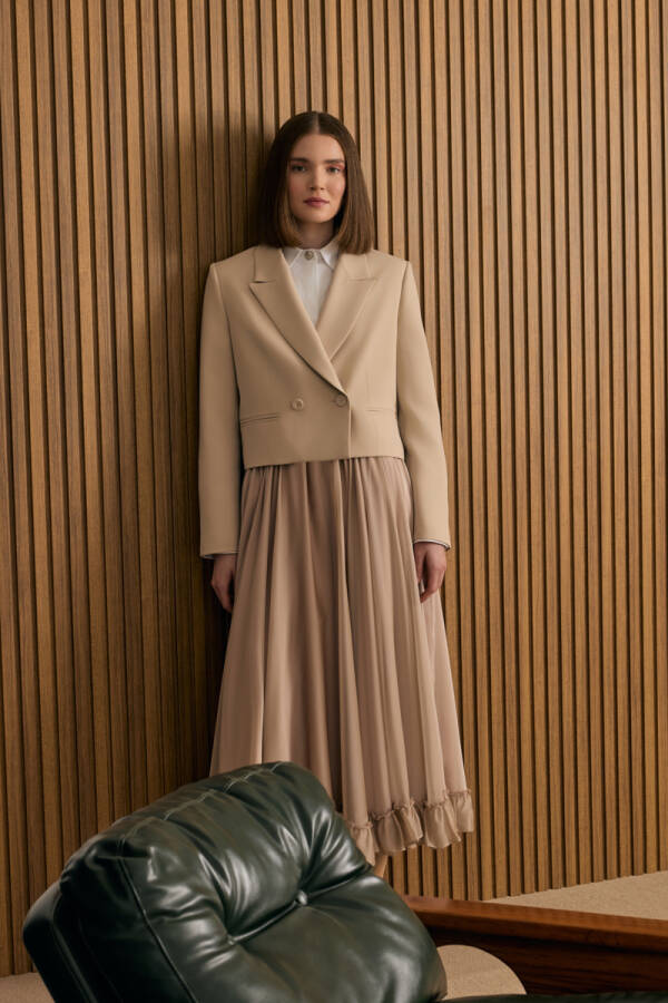 Bej Dokuma Kısa Ceket - 2