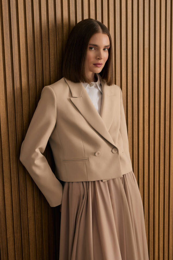 Bej Dokuma Kısa Ceket - 3