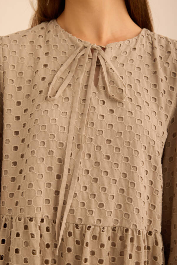 Bej Hacimli Cotton Brode Elbise - 5