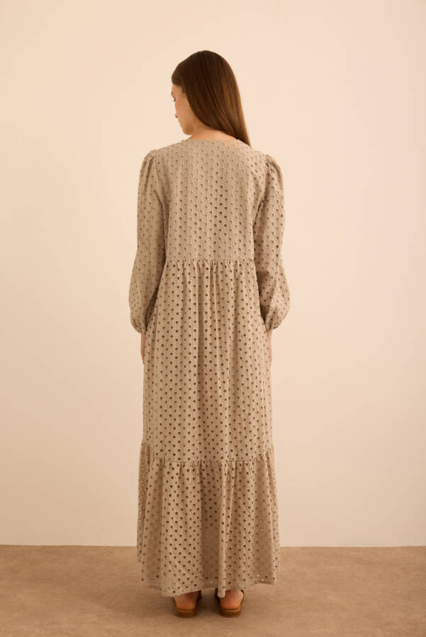 Bej Hacimli Cotton Brode Elbise - 6