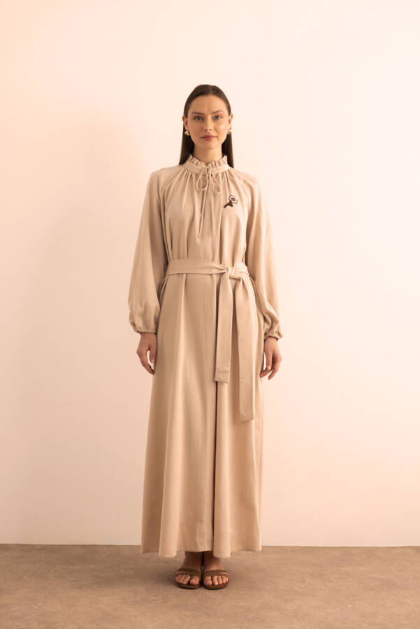 Bej Kemeri Düğme Detaylı Tencel Cotton Elbise - 3