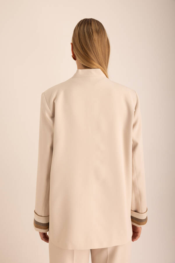 Bej Kolları Seyyar Garni Detaylı Yakasız Ceket - 6