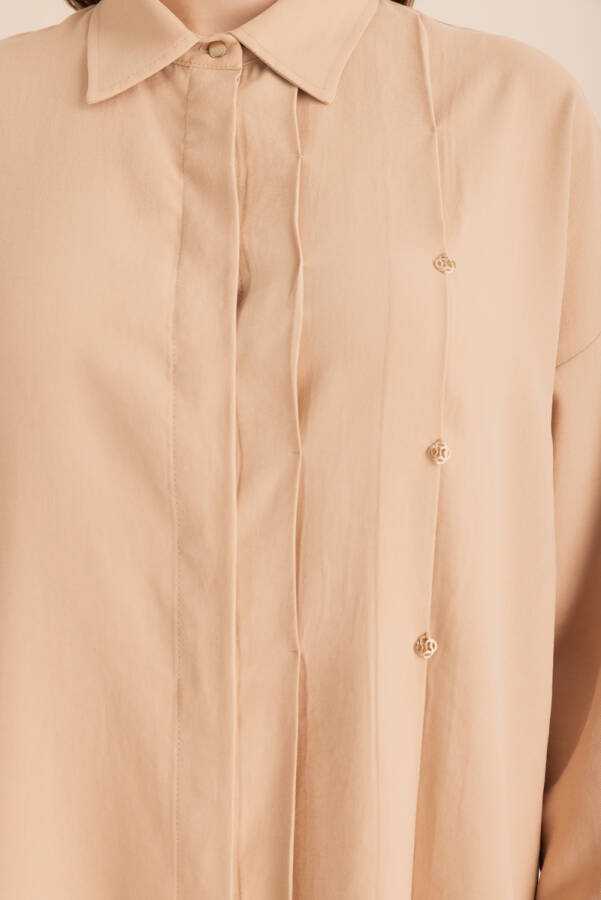 Bej Pileli Metal Logolu Bluz - 3