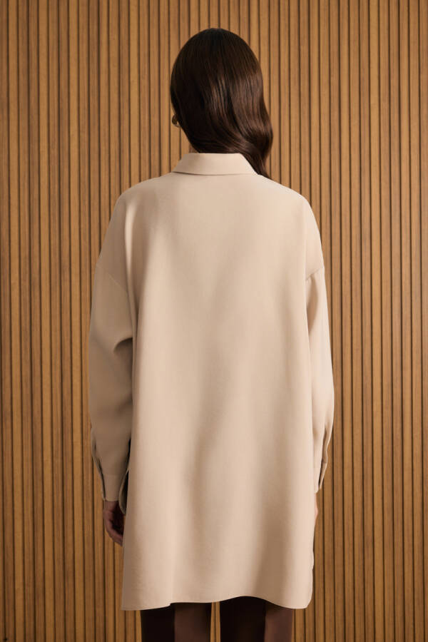 Bej Pileli Metal Logolu Bluz - 6