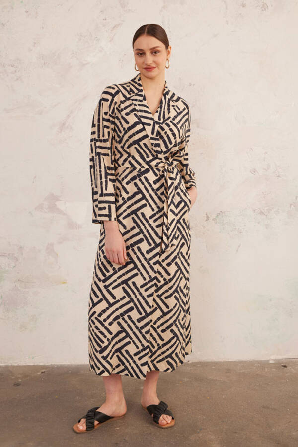 Bej Şal Yaka Desenli Kap - 1