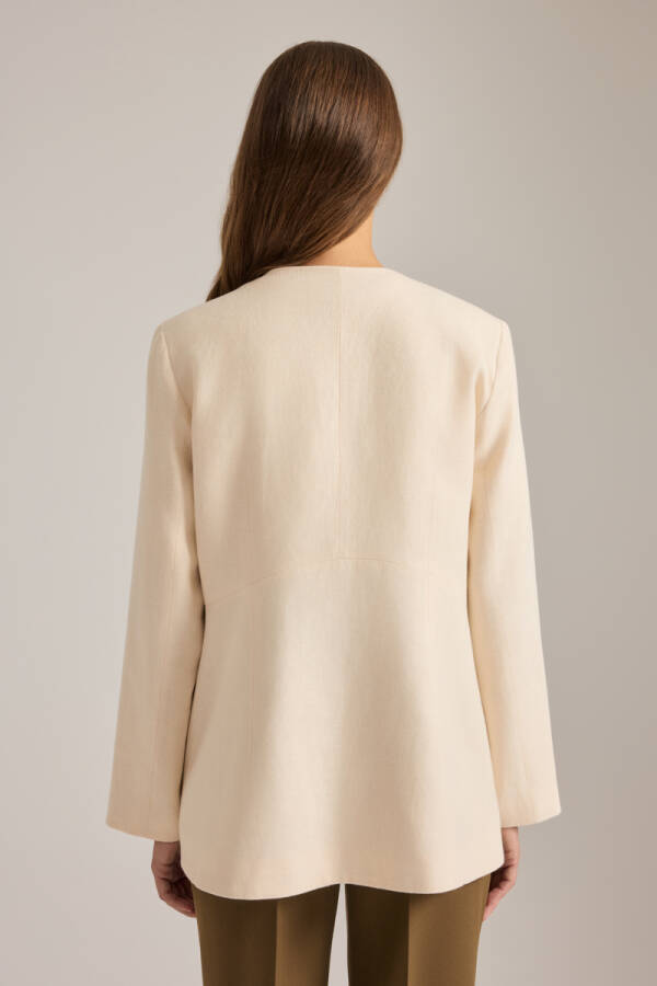 Bej Yakasız Metal Düğmeli Keten Ceket - 4