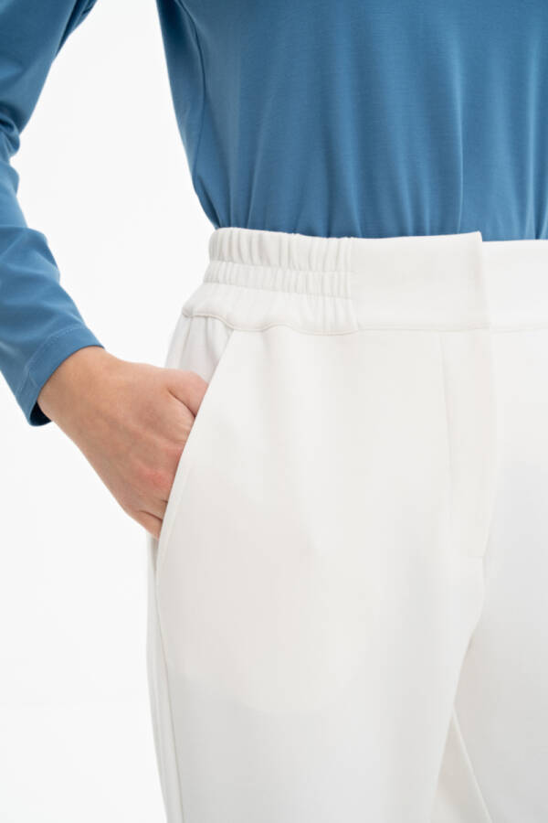 Beyaz Beli Lastikli Örme Pantolon - 5