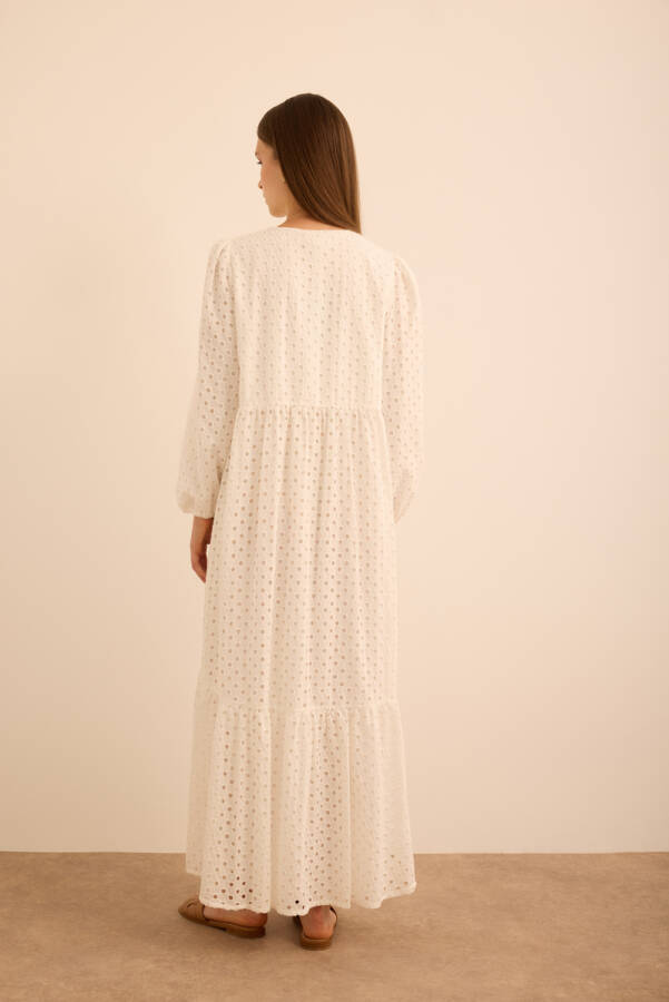 Beyaz Hacimli Cotton Brode Elbise - 6