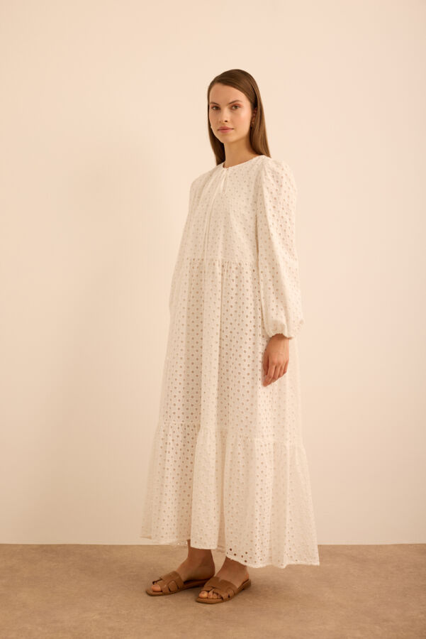 Beyaz Hacimli Cotton Brode Elbise - Aker (1)