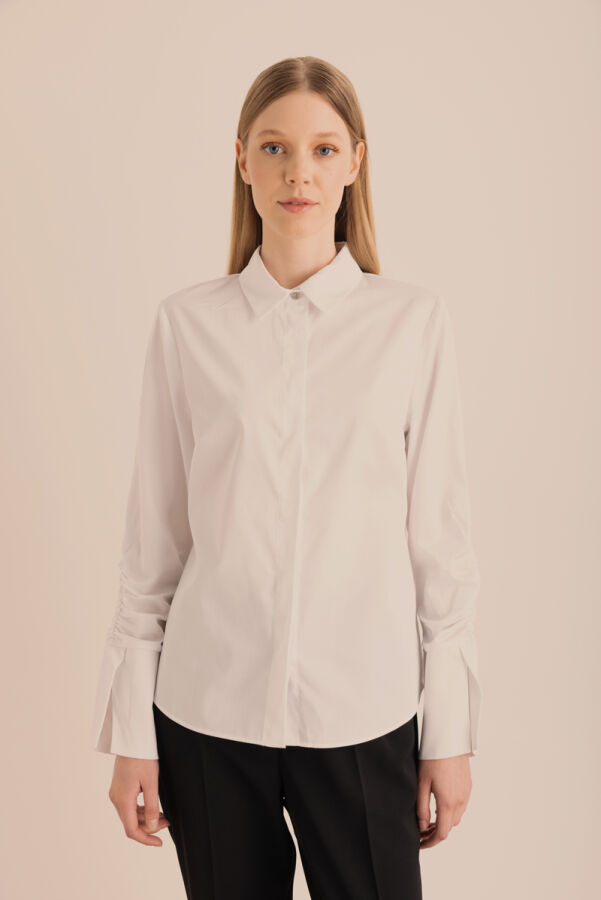 Beyaz Kolları Büzgü Detaylı Cotton Gömlek - 6