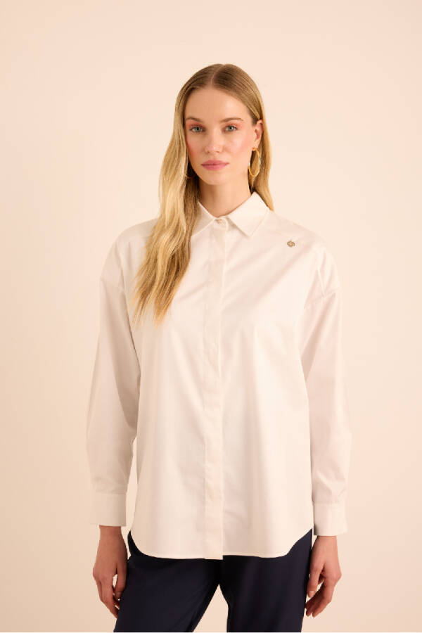 Beyaz Sırtı Volan Detaylı Cotton Gömlek - 1