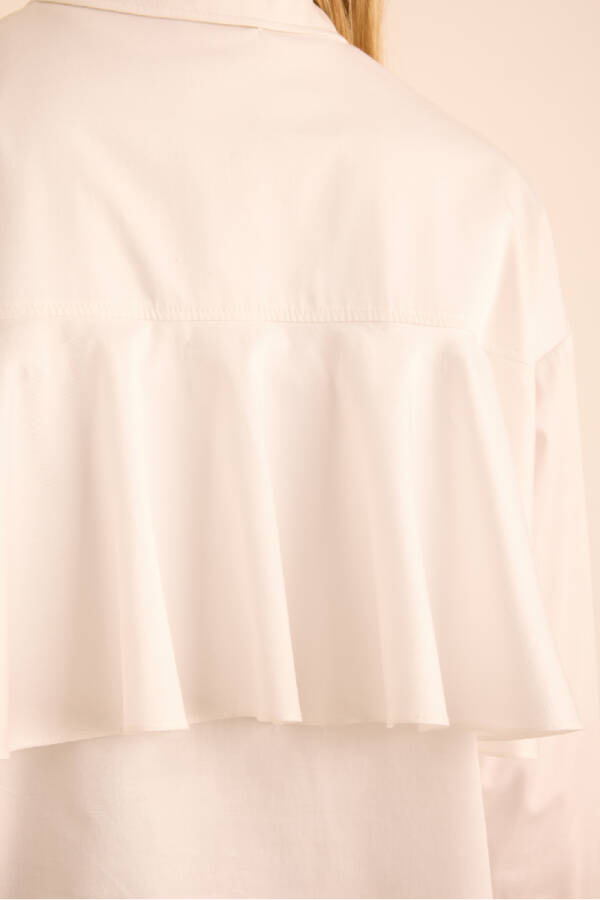 Beyaz Sırtı Volan Detaylı Cotton Gömlek - 3