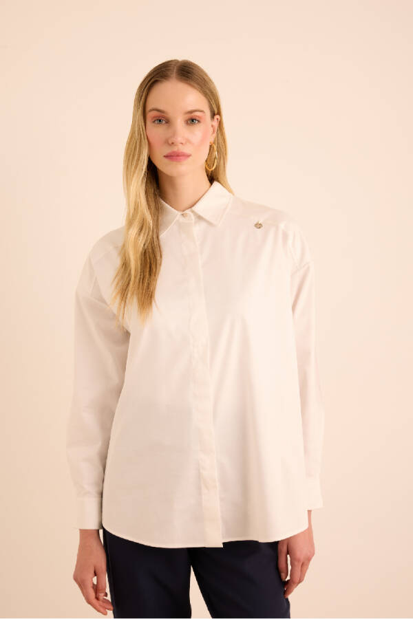 Beyaz Sırtı Volan Detaylı Cotton Gömlek - 6