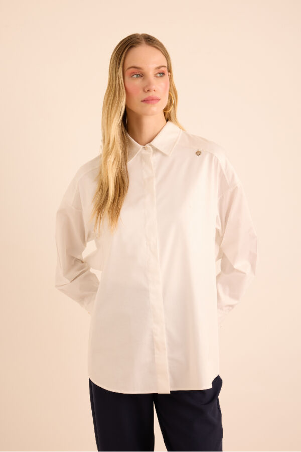 Beyaz Sırtı Volan Detaylı Cotton Gömlek - Aker (1)