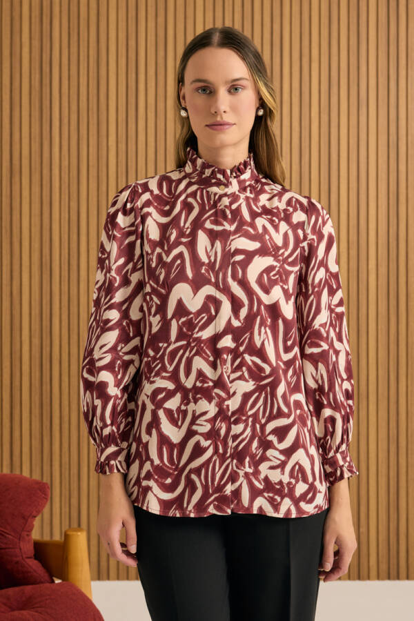 Bordo Desenli Yaka ve Manşeti Fırfır Detaylı Viscon Bluz - 3
