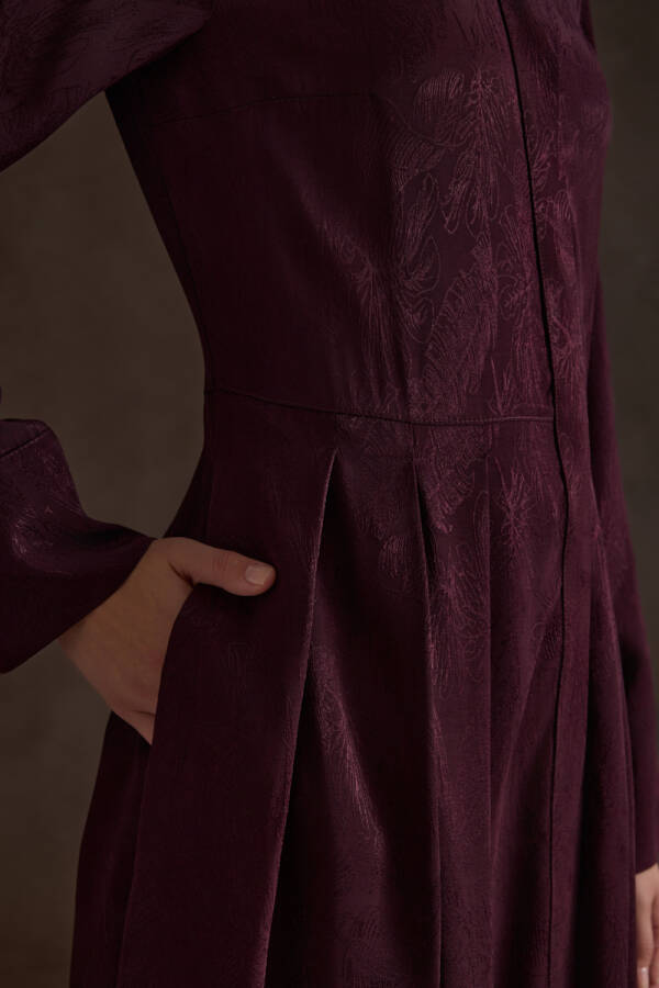 Bordo Dokusu Desenli Jakar Rayon Viscon Elbise - 4
