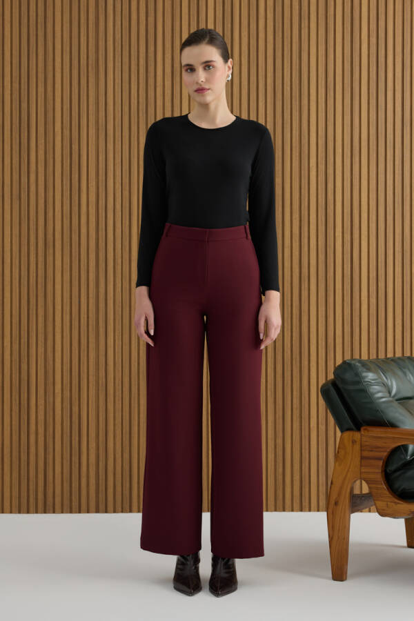 Bordo Paçası Yırtmaçlı Dokuma Pantolon - Aker (1)