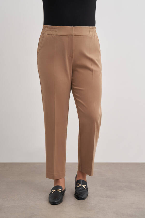 Camel Beli Lastik Detaylı Dokuma Pantolon - 5