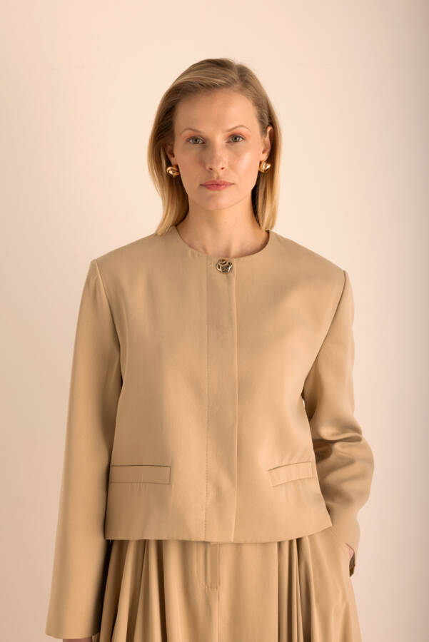 Camel Yakasız Kısa Tencel Ceket - 6