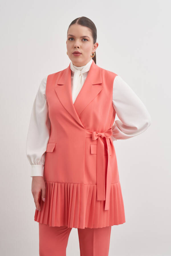 Detaylı Broşlu Yelek - Aker