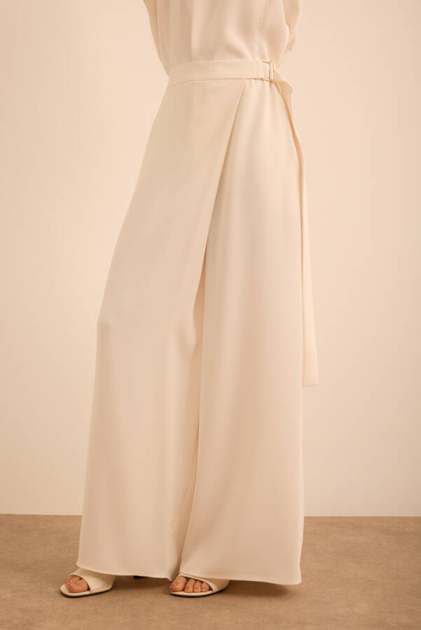 Ekru Belden Metal Toka Bağlama Detaylı Dokuma Pantolon - Aker (1)