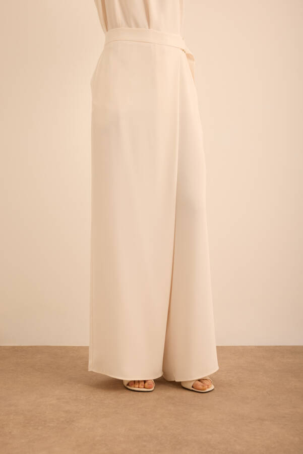 Ekru Belden Metal Toka Bağlama Detaylı Dokuma Pantolon - 4