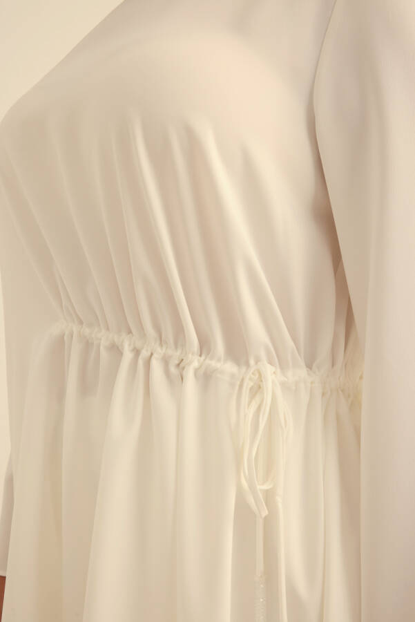 Ekru Belden Tek Tarafı Bağcık ve Büzgü Detaylı Tunik - 4