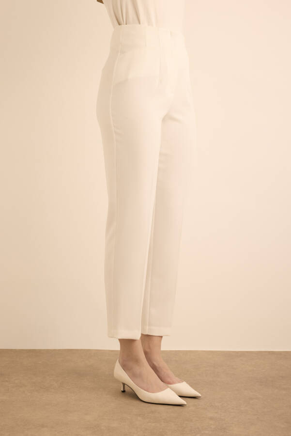 Ekru Beli Lastik Detaylı Krep Pantolon - 3
