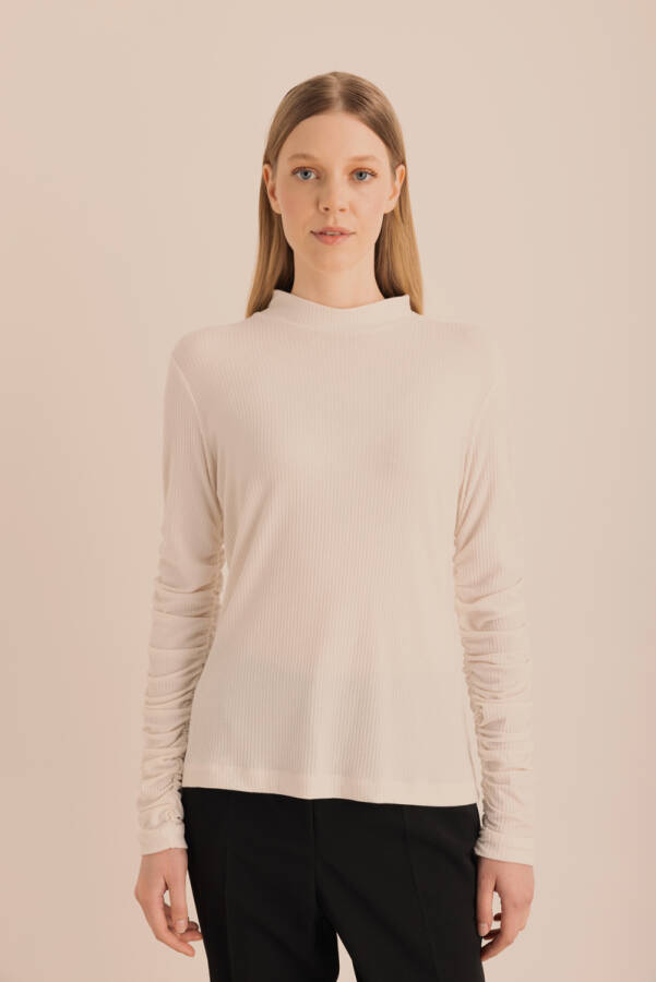 Ekru Büzgü Detaylı Örme Body - 6