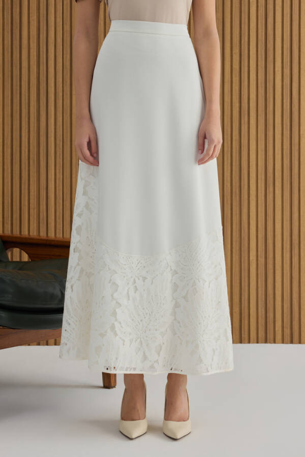 Ekru Dantel Garnili Etek - Aker (1)