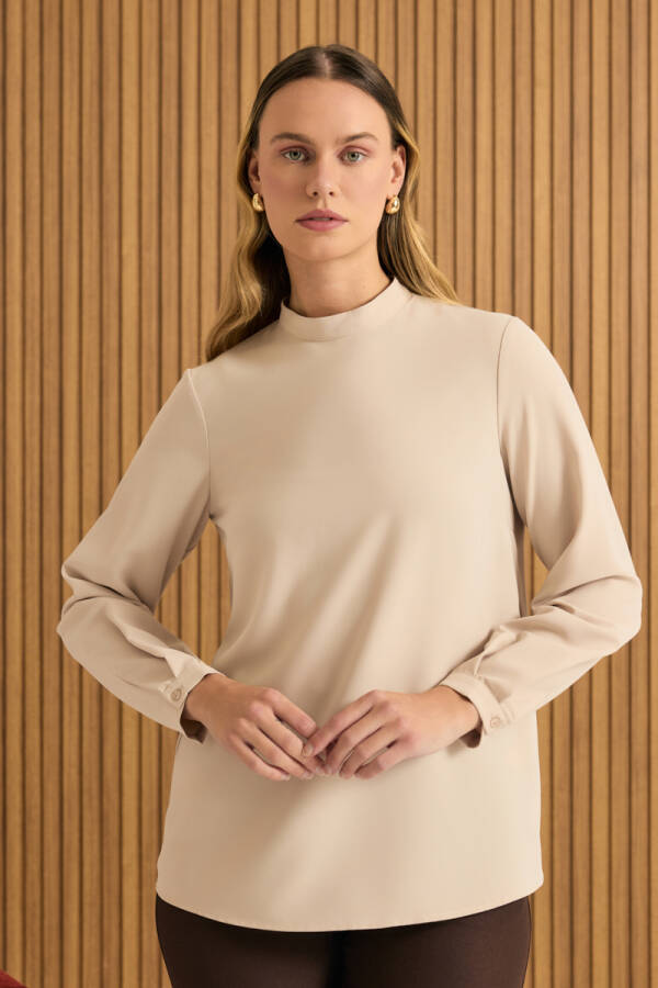 Ekru Dik Yaka Bluz - Aker