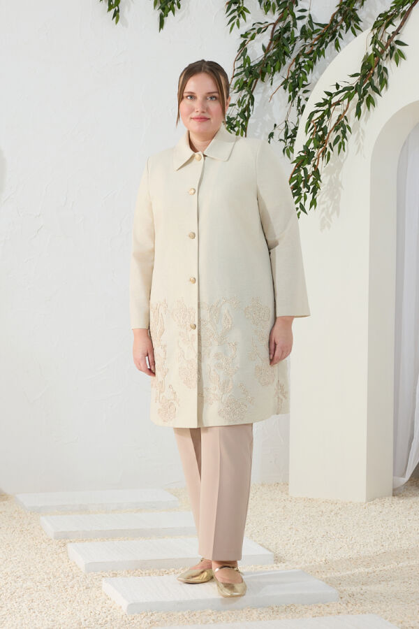 Ekru Etek Ucu İşlemeli Kap - Aker (1)