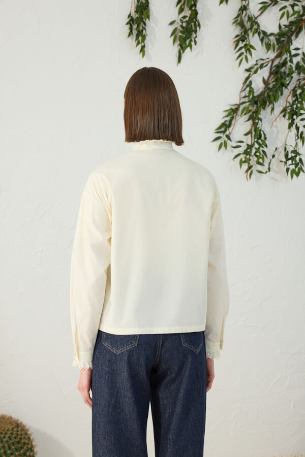 Ekru Fonksiyonel Dantel Detaylı Bluz - 7