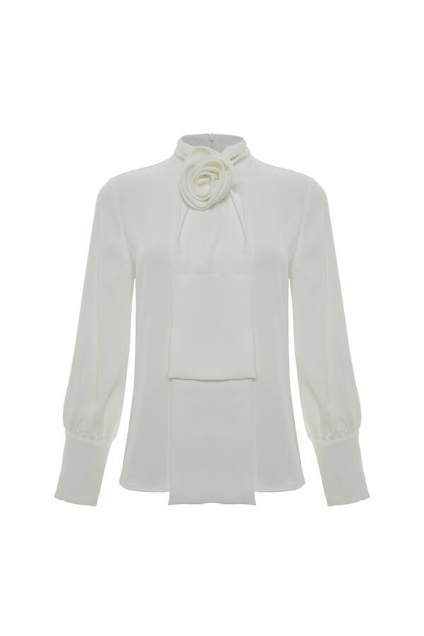 Ekru Gül Broşlu Bluz - Aker