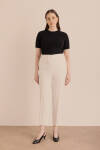 Ekru Havuç Pantolon 
