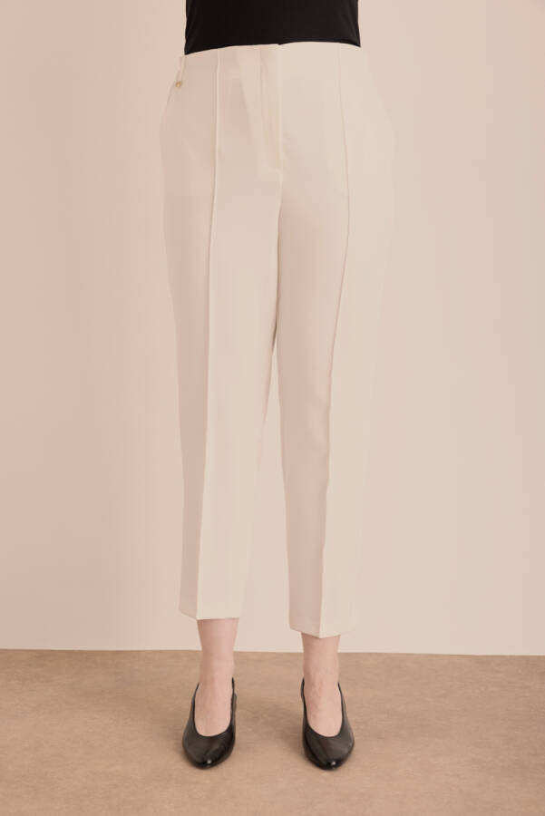 Ekru Havuç Pantolon - Aker (1)