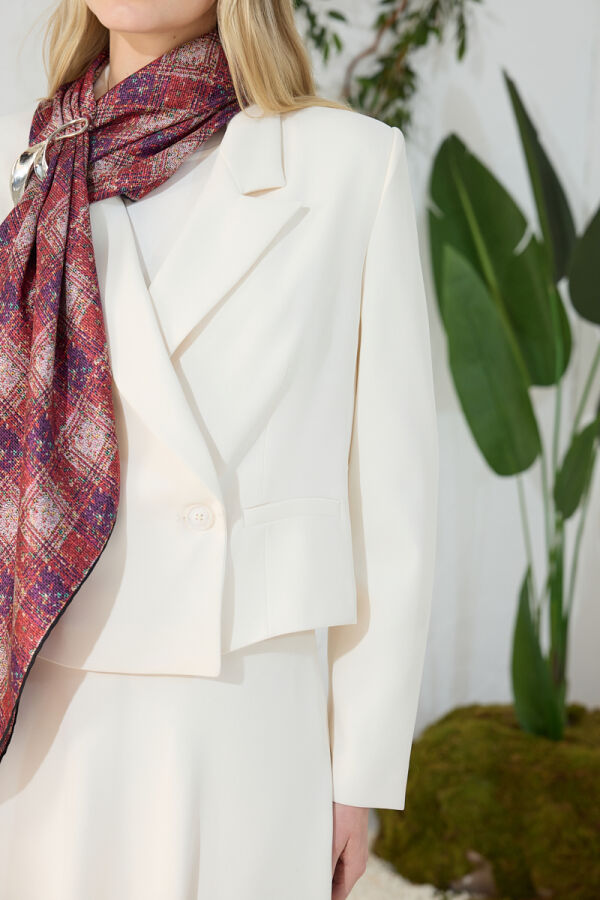 Ekru Kırlangıç Yaka Kısa Ceket - 6