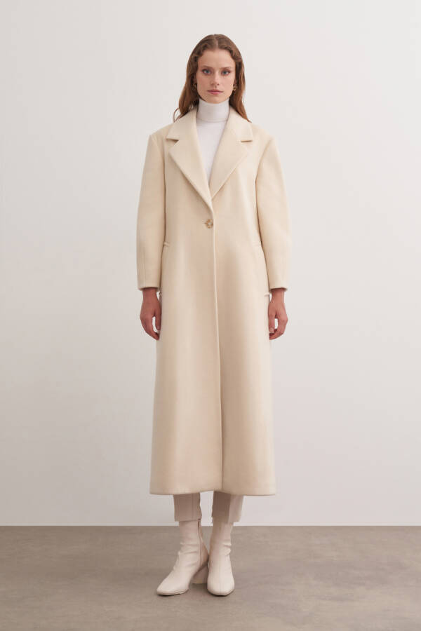 Ekru Kruvaze Kapamalı Pens Detaylı Manto - Aker (1)