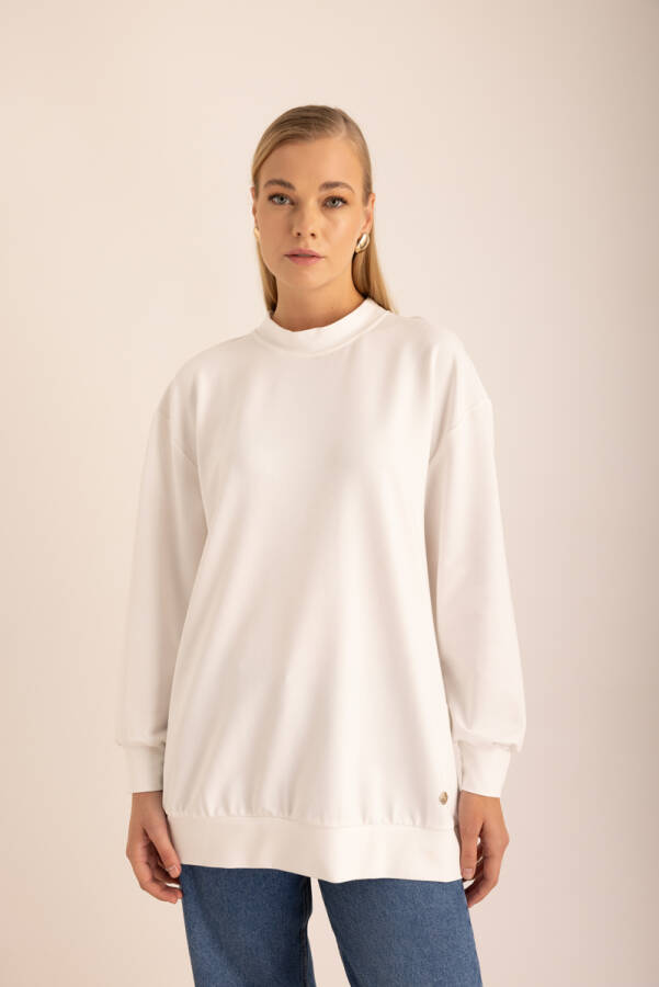 Ekru Logo Detaylı Rahat Kalıp Sweatshirt - 4