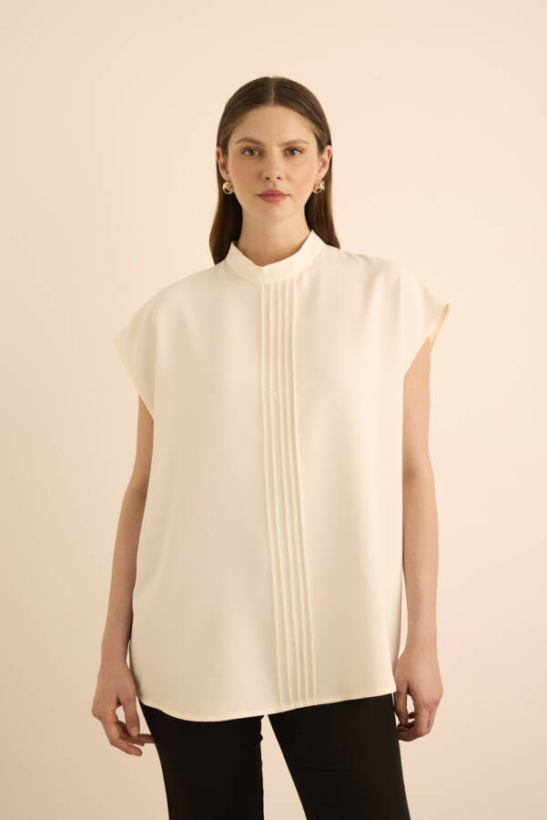 Ekru Önü Dikiş Detaylı Kolsuz Bluz - 1
