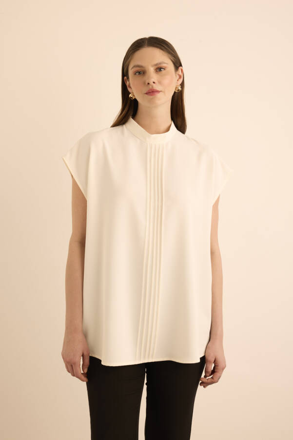 Ekru Önü Dikiş Detaylı Kolsuz Bluz - 3