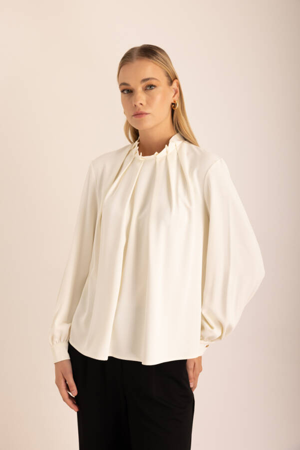 Ekru Pile Detaylı Dokuma Bluz - 1