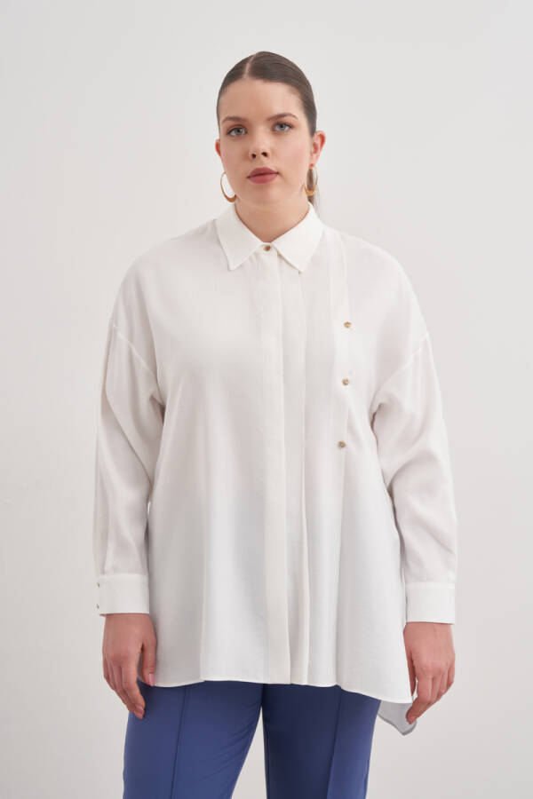 Ekru Pileli Metal Logolu Bluz - 5