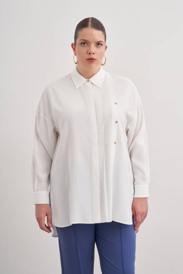 Ekru Pileli Metal Logolu Bluz - 3