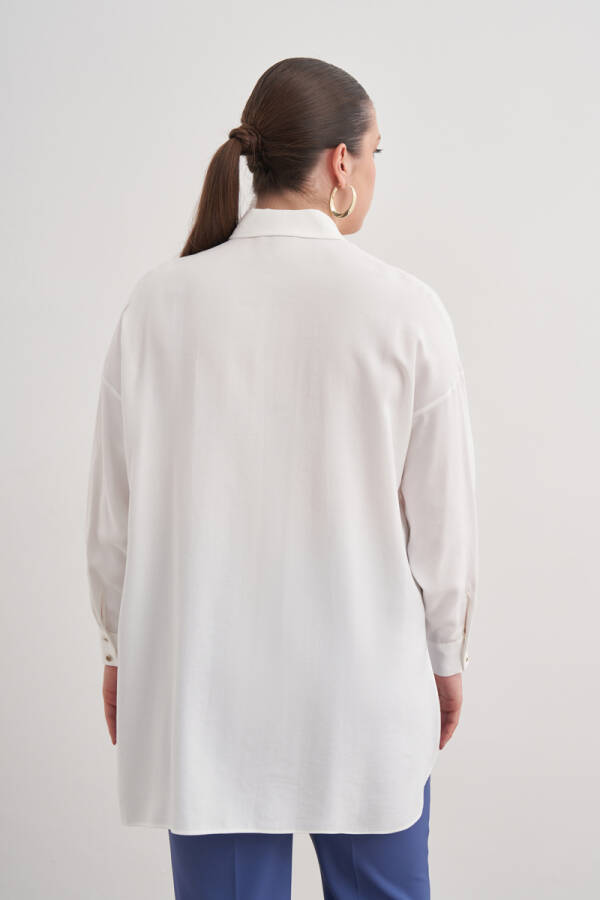 Ekru Pileli Metal Logolu Bluz - 6