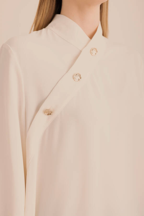 Ekru Yakası Asimetrik , Metal Düğme Detaylı Dokuma Tunik - 3