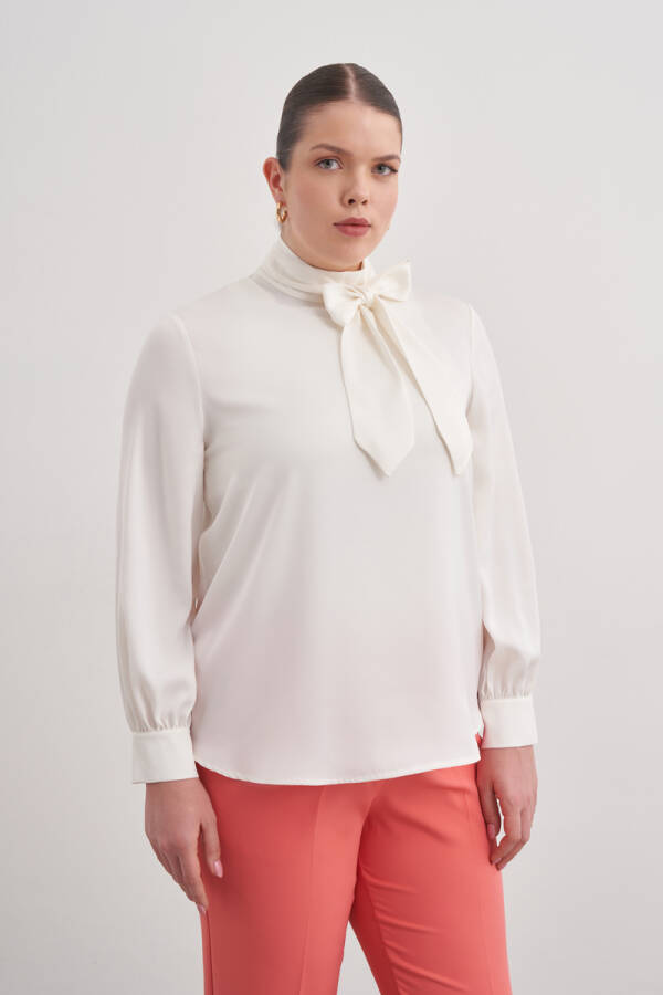 Ekru Yakası Bağlama Detaylı Klasik Bluz - Aker (1)