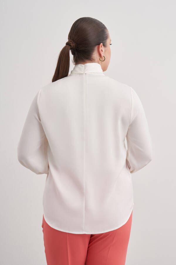 Ekru Yakası Bağlama Detaylı Klasik Bluz - 5