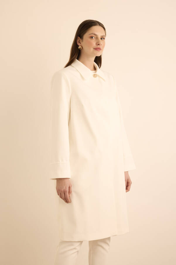 Ekru Yakası Taşlı Düğmeli Kap - 3