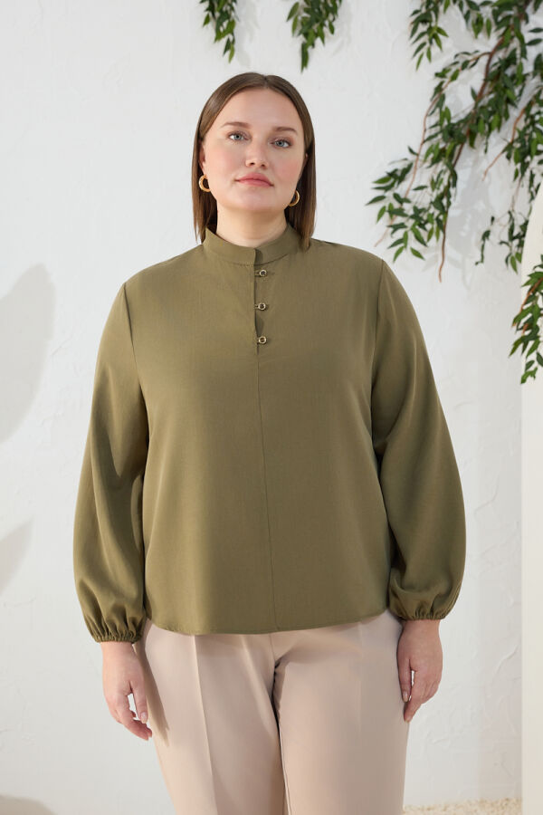 Haki Dik Yaka Brit Detaylı Bluz - Aker (1)